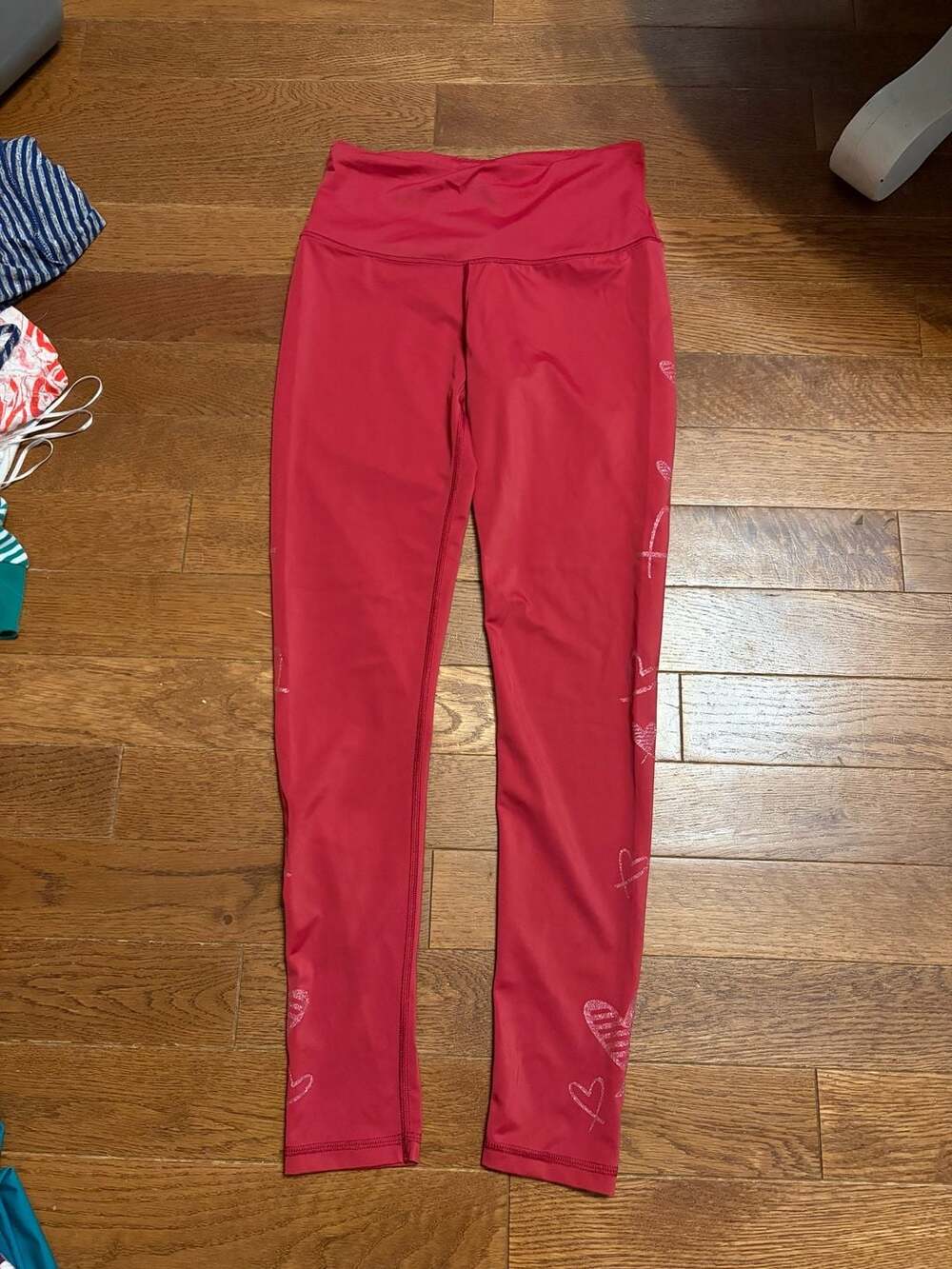 Victoria Sport Red High-Waisted Yoga Leggings with Glitter Hearts